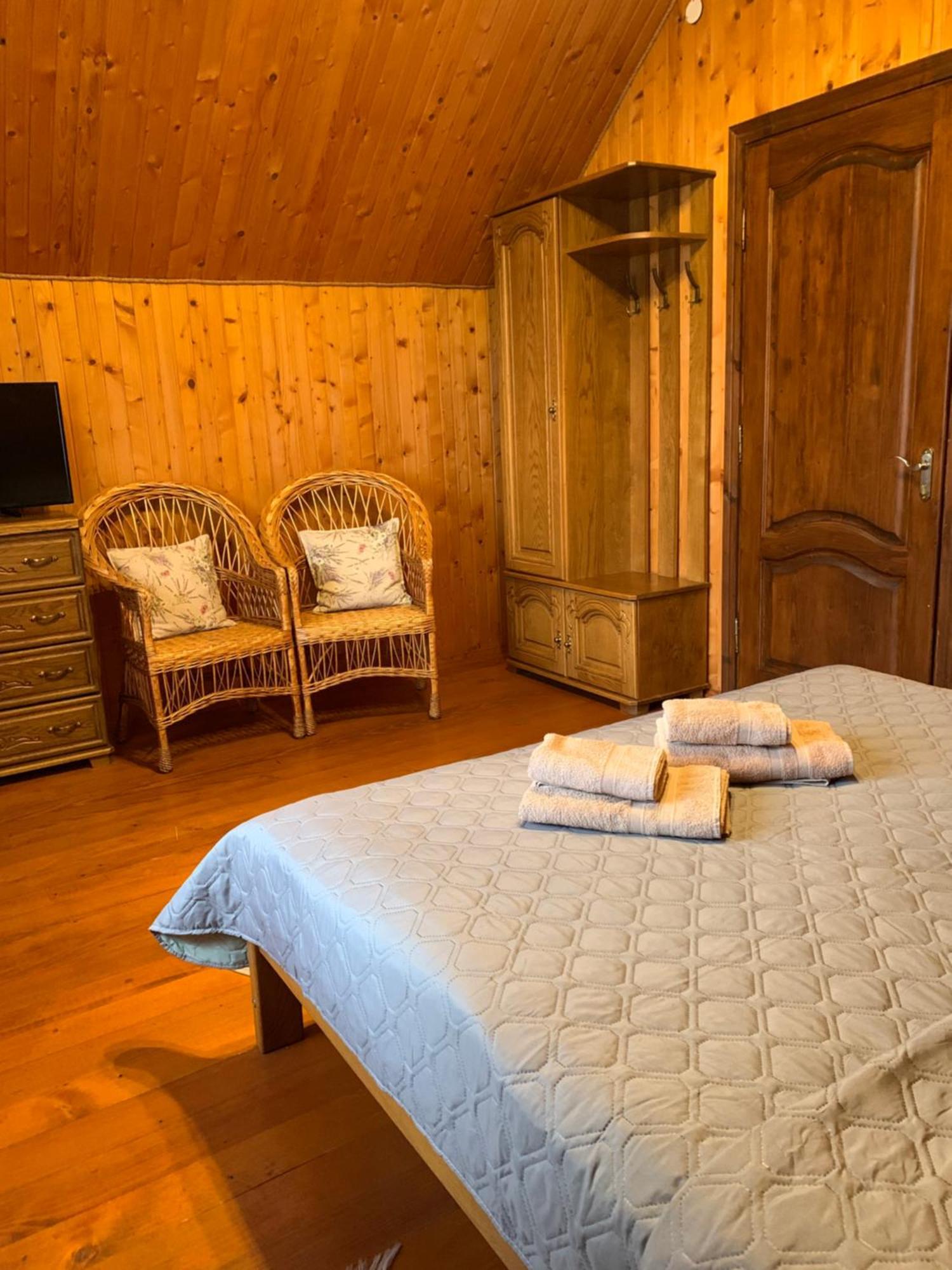Villa Dereviy Jaremče Esterno foto